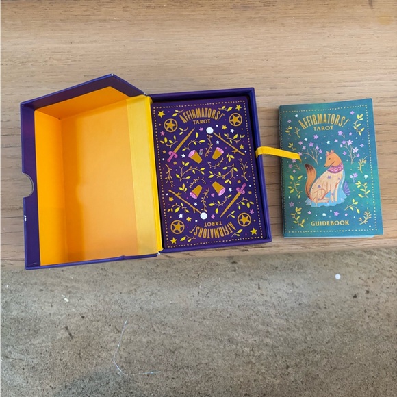 Affirmators! Tarot Deck - Purple & Gold Leopard Design - Picture 4 of 7